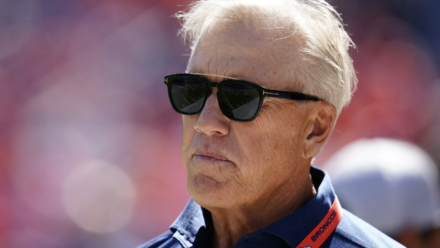 Legenda NFL John Elway Tidak Akan Didakwa dalam Kecelakaan Kereta Golf yang Menewaskan Mantan Agen Jeff Sperbeck
