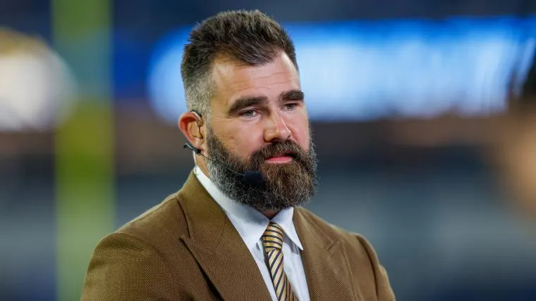 Jason Kelce Dihujani Komentar Kebencian Setelah Unggahan Instagram 4 Juli