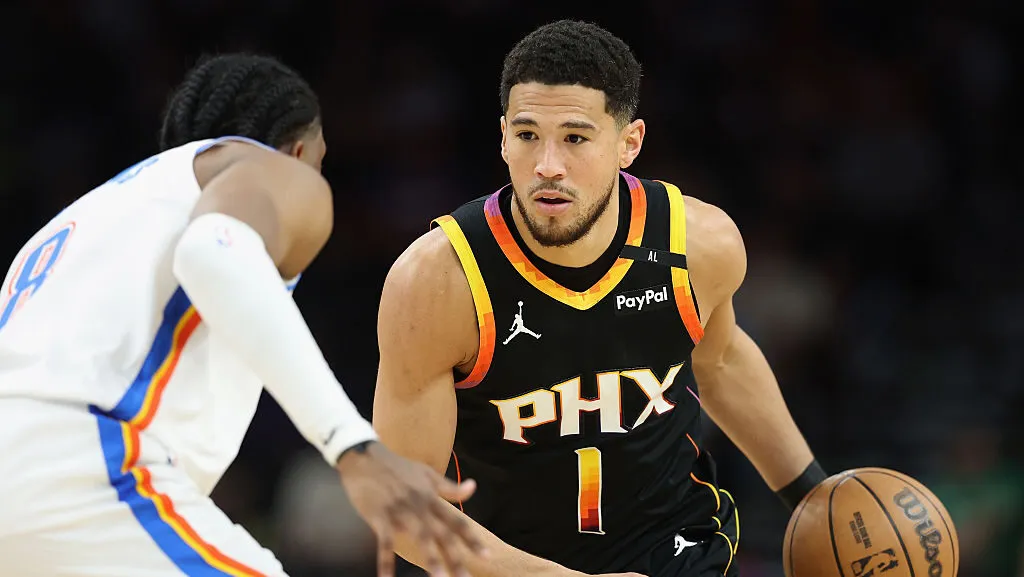 Suns Setujui Perpanjangan Maksimal 2 Tahun dengan Devin Booker